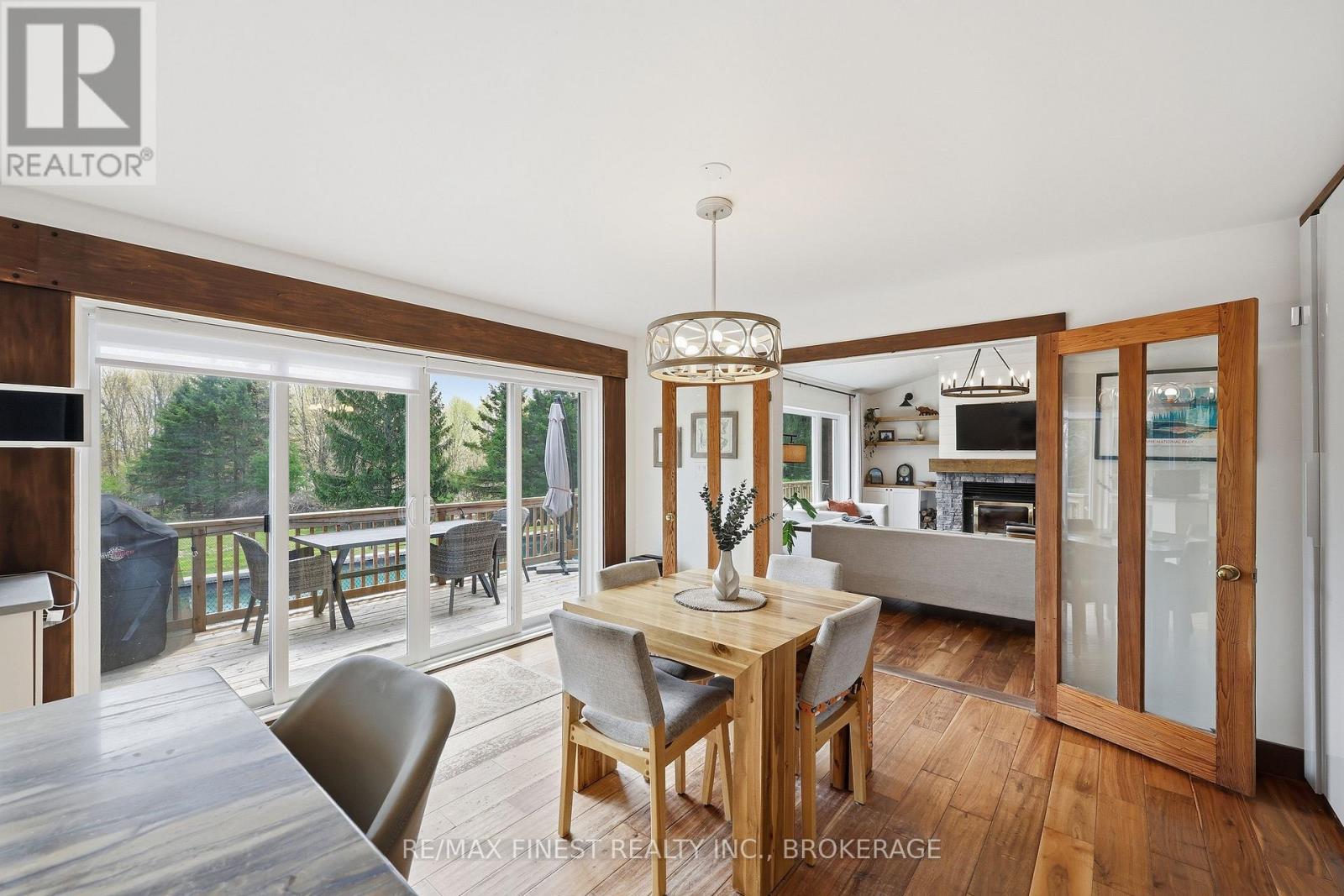 3010 LAKEFIELD DRIVE - 20