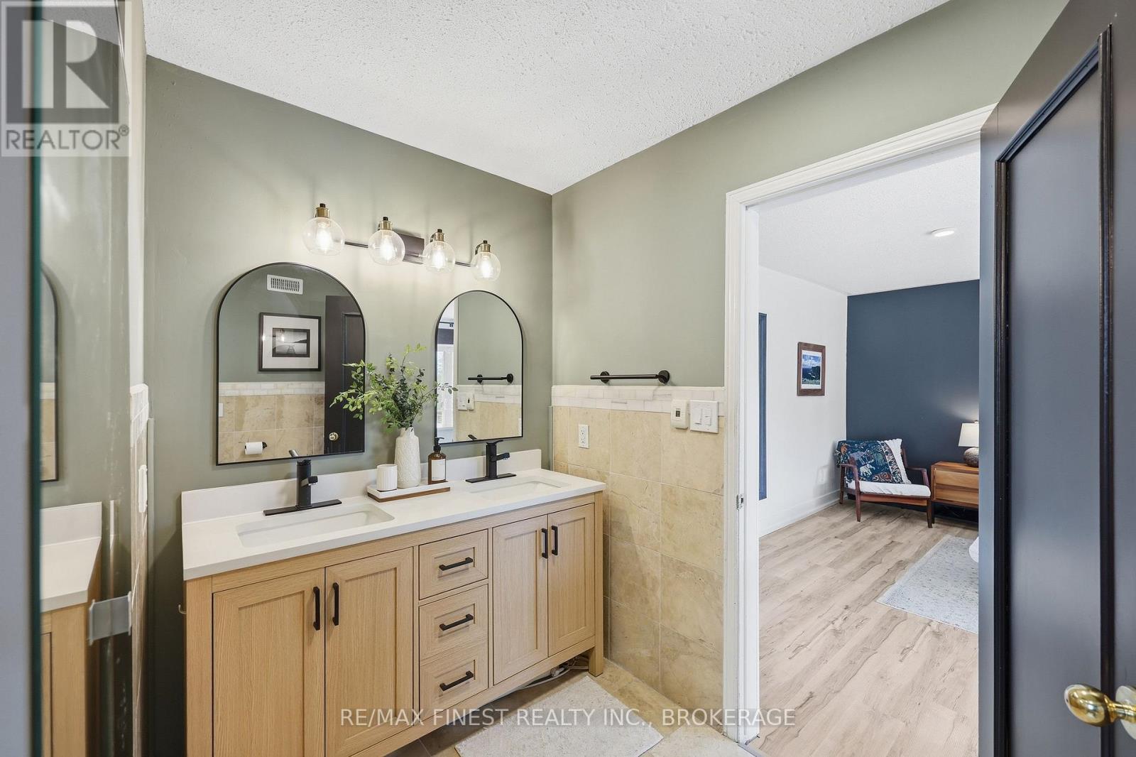 3010 LAKEFIELD DRIVE - 24