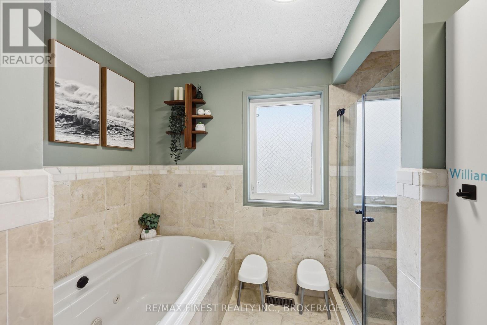 3010 LAKEFIELD DRIVE - 25