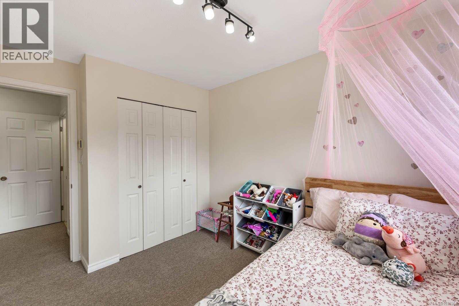 B 345 Menzies Ave, Courtenay