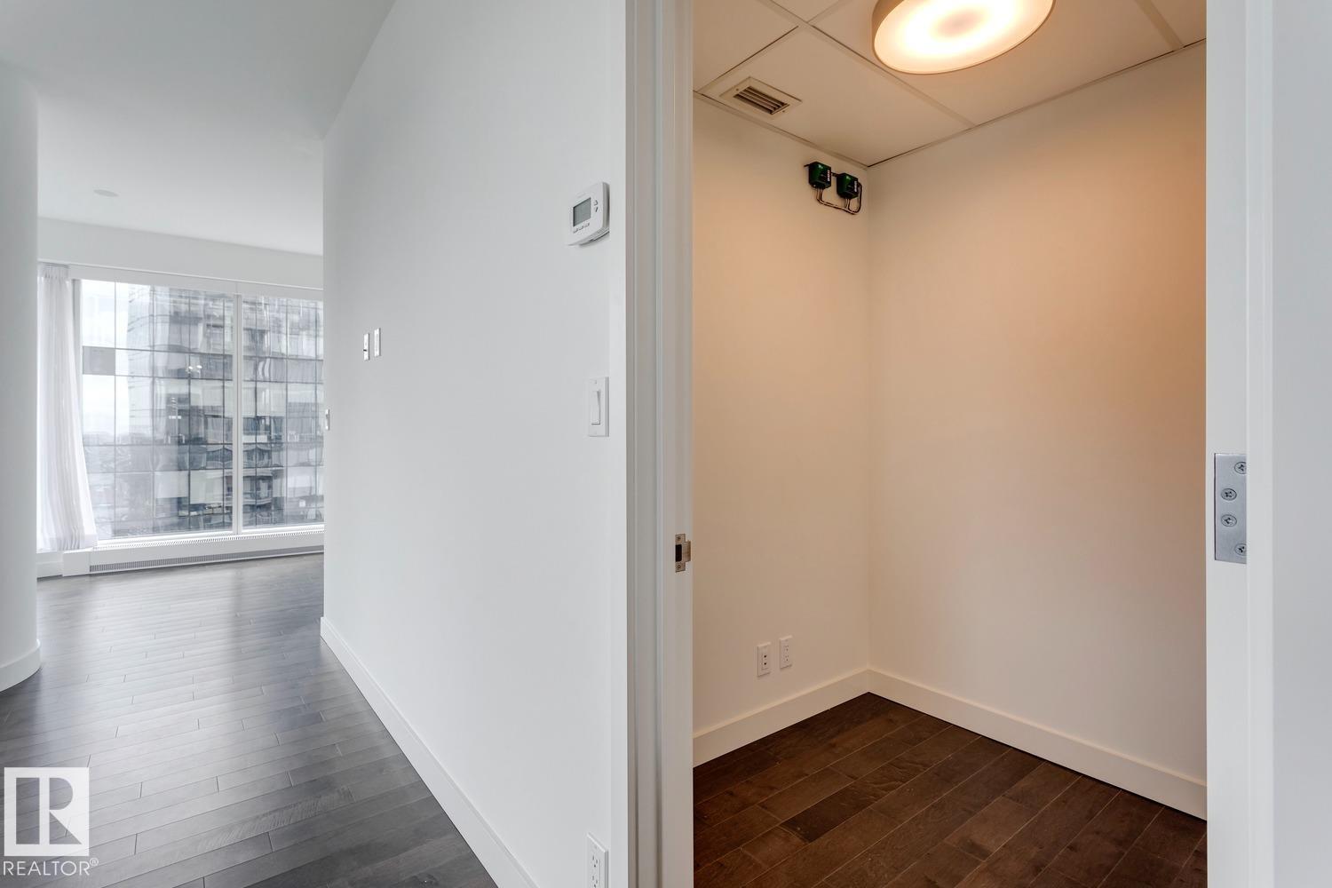 #3307 10360 102 ST NW - 22