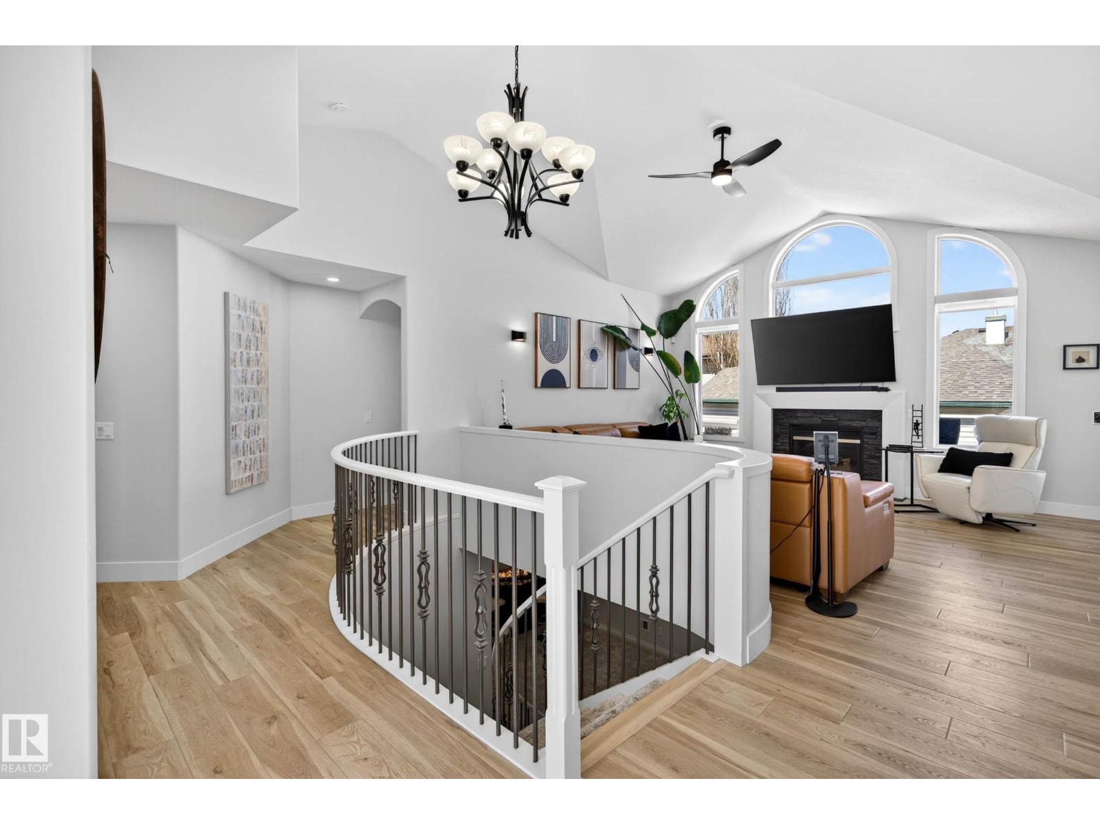 324 CUTTS CT NW, Edmonton