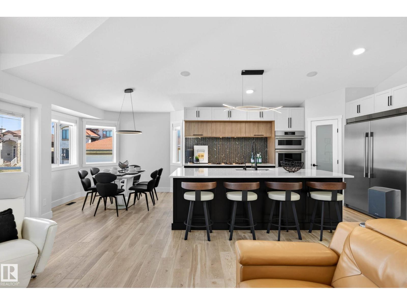 324 CUTTS CT NW, Edmonton