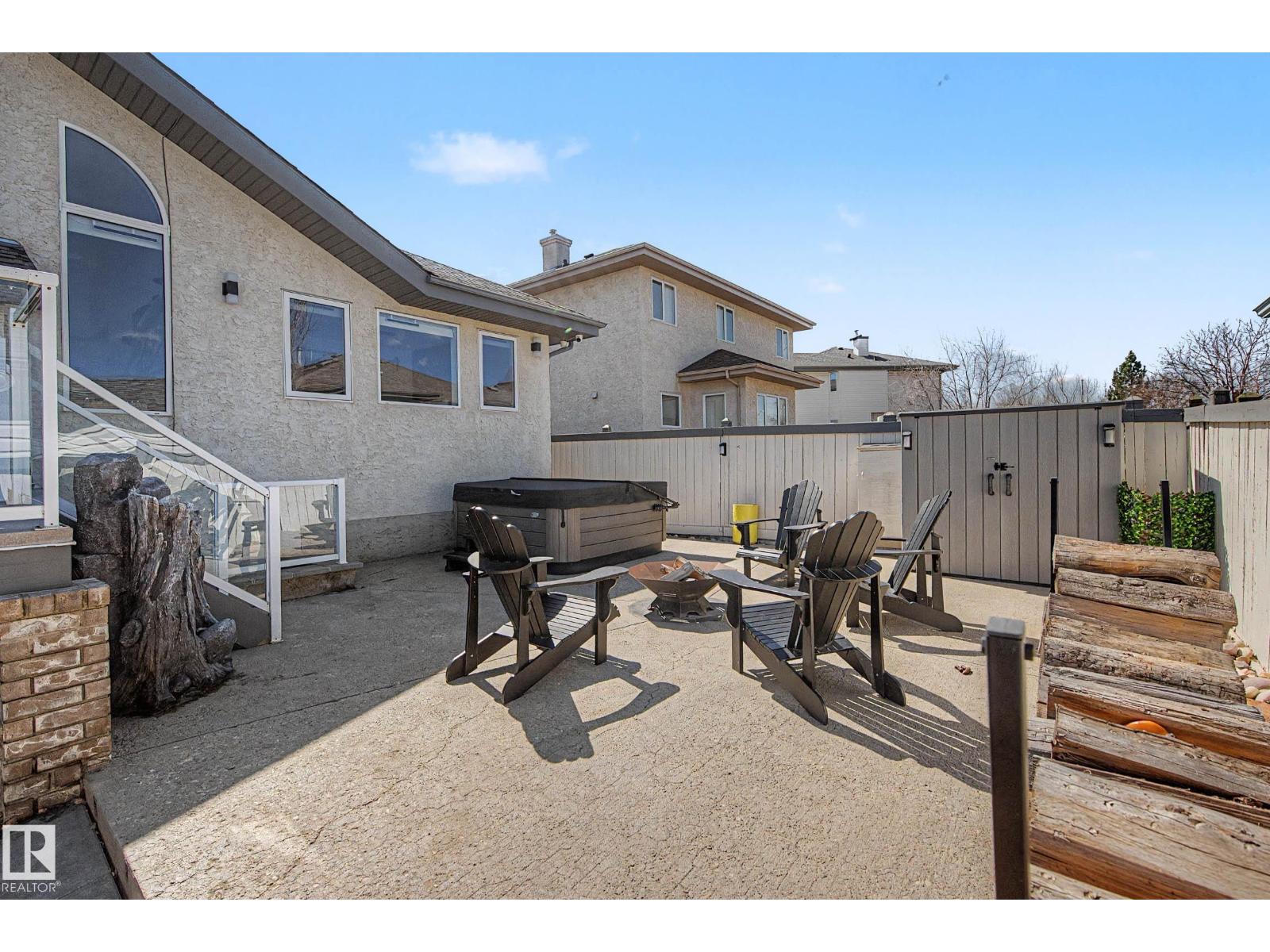 324 CUTTS CT NW, Edmonton
