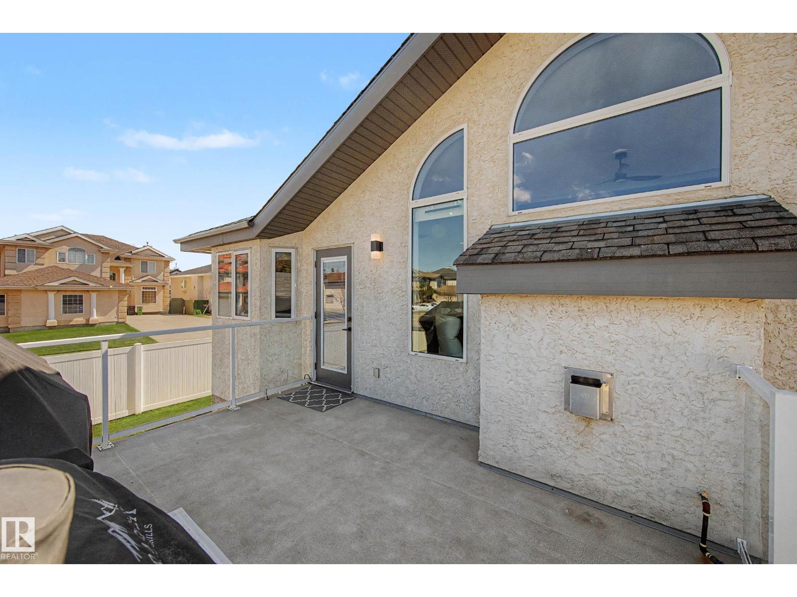 324 CUTTS CT NW, Edmonton