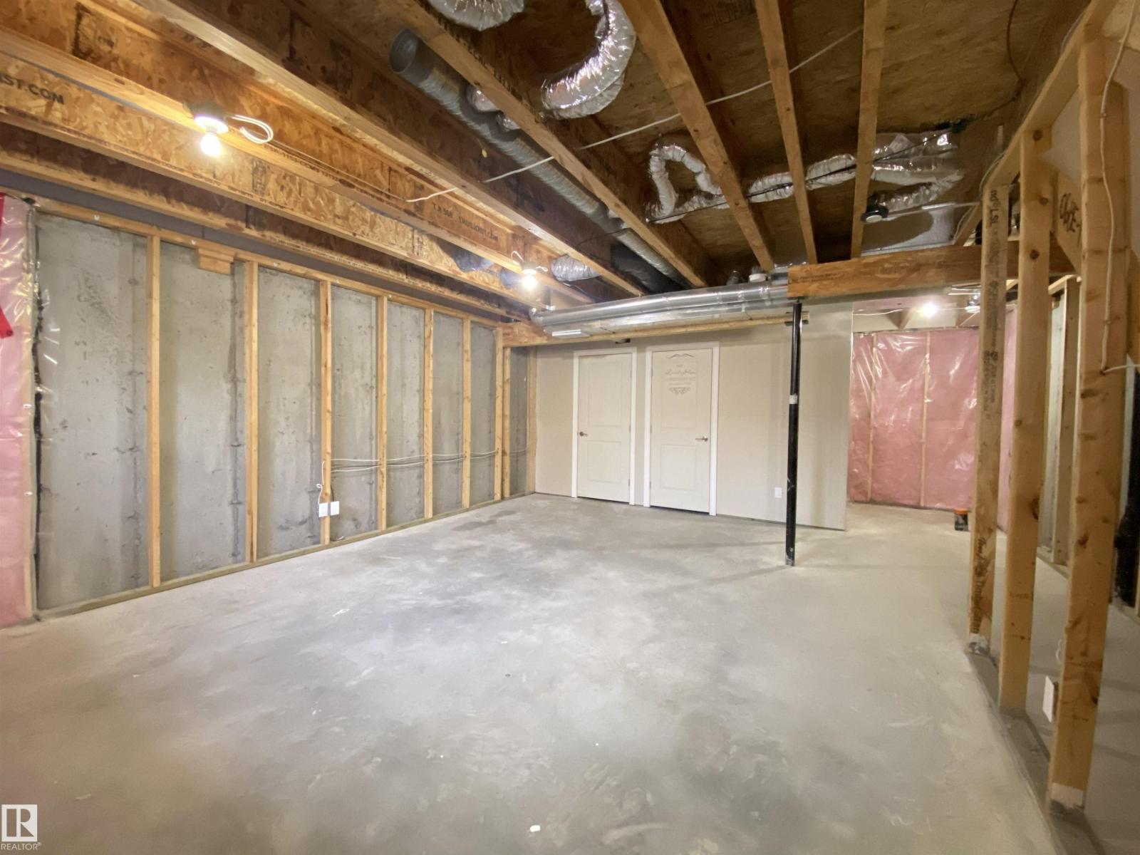 1520 105 ST NW - 28