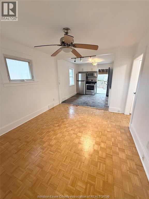 837 LOUIS AVENUE Unit# UPPER, Windsor, Ontario, N8A1X4 — Photo 2