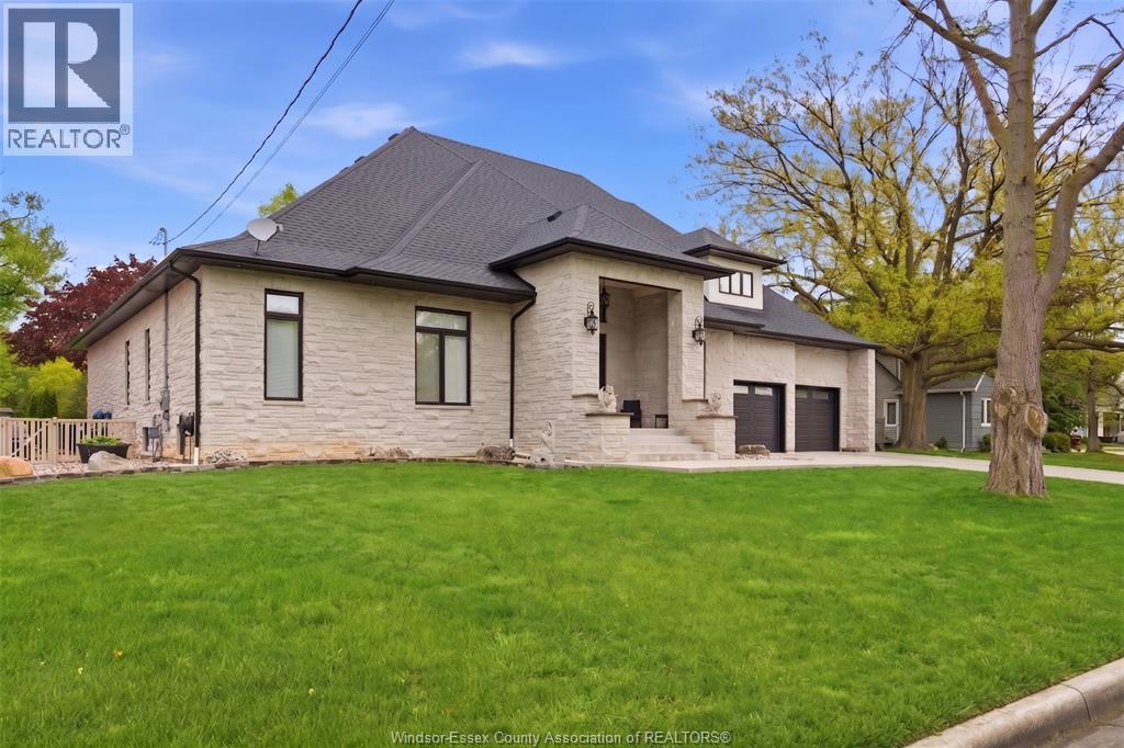 1094 ROSELAND DRIVE South, Windsor, Ontario, N9G1T8 — Photo 9