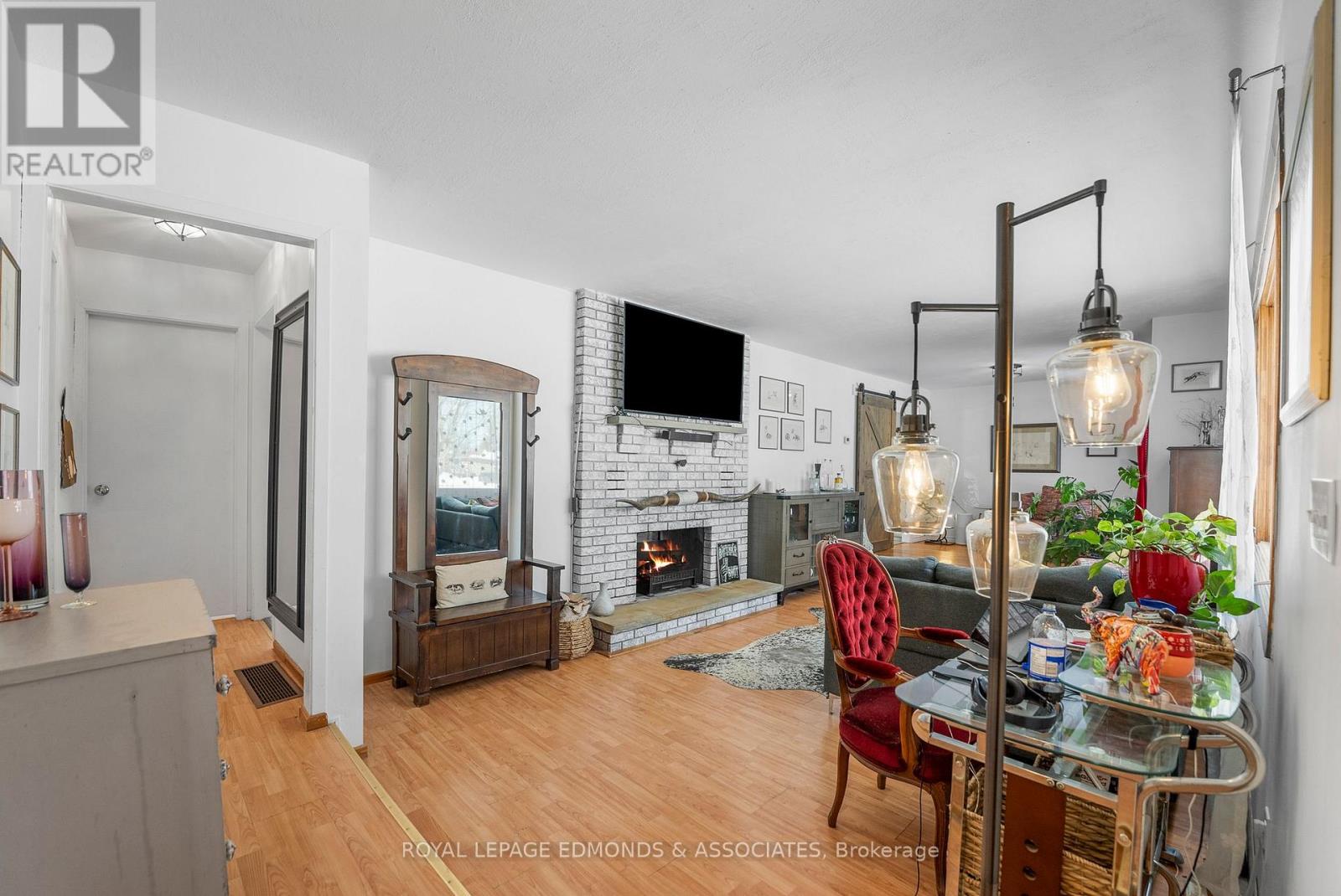 58 HILDA STREET - 11