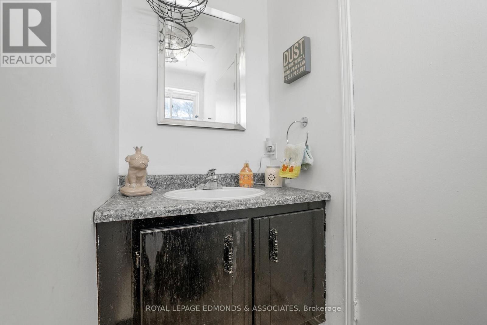 58 HILDA STREET - 24