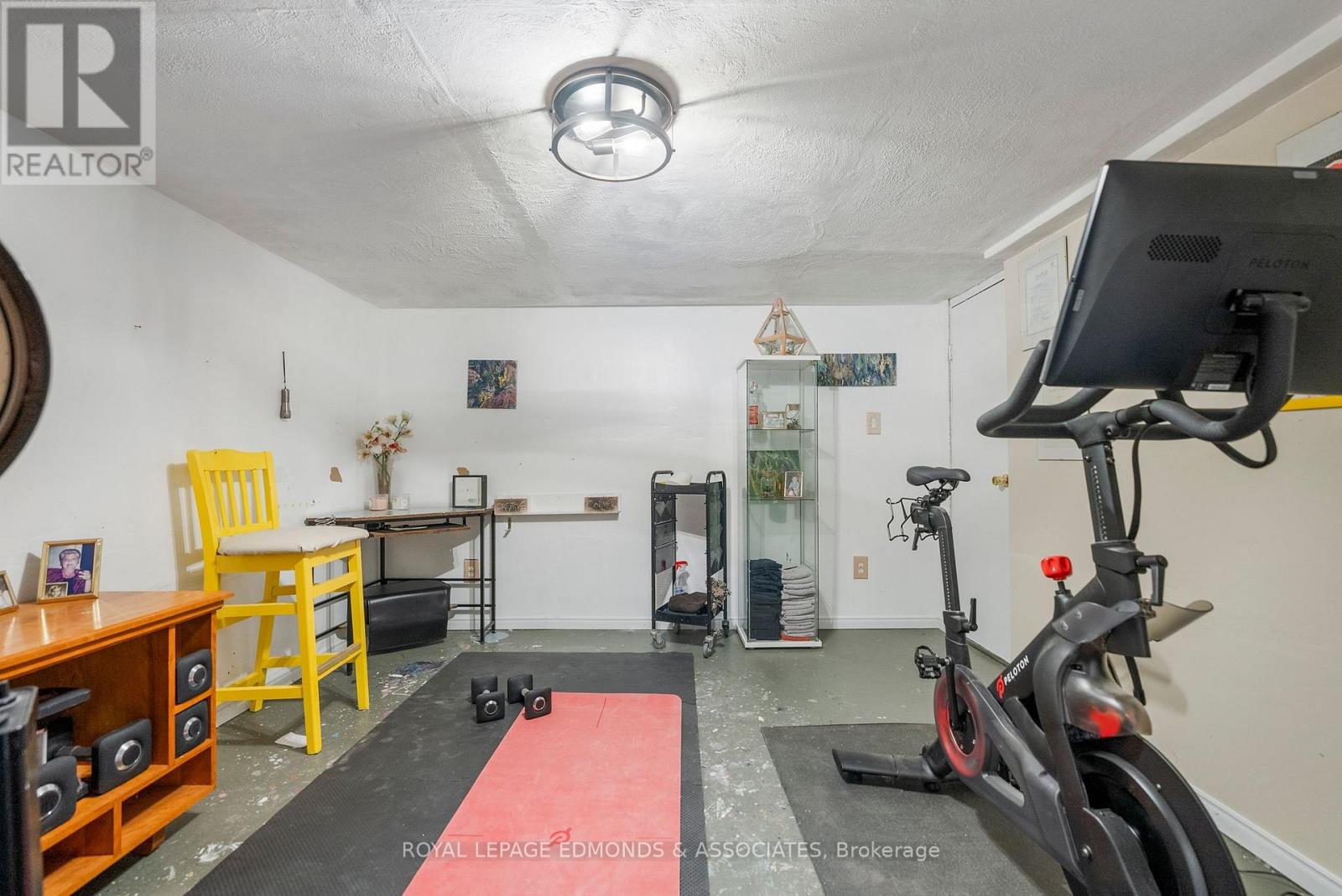 58 HILDA STREET - 27