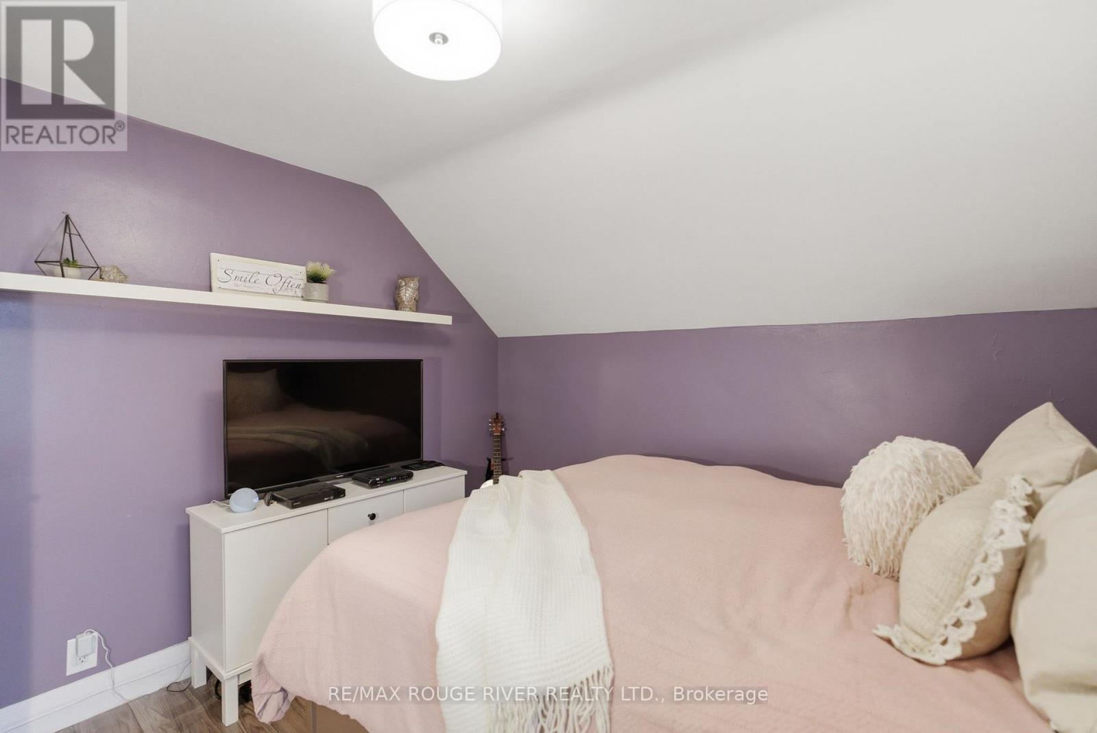 114 MCLAUGHLIN BOULEVARD - 27