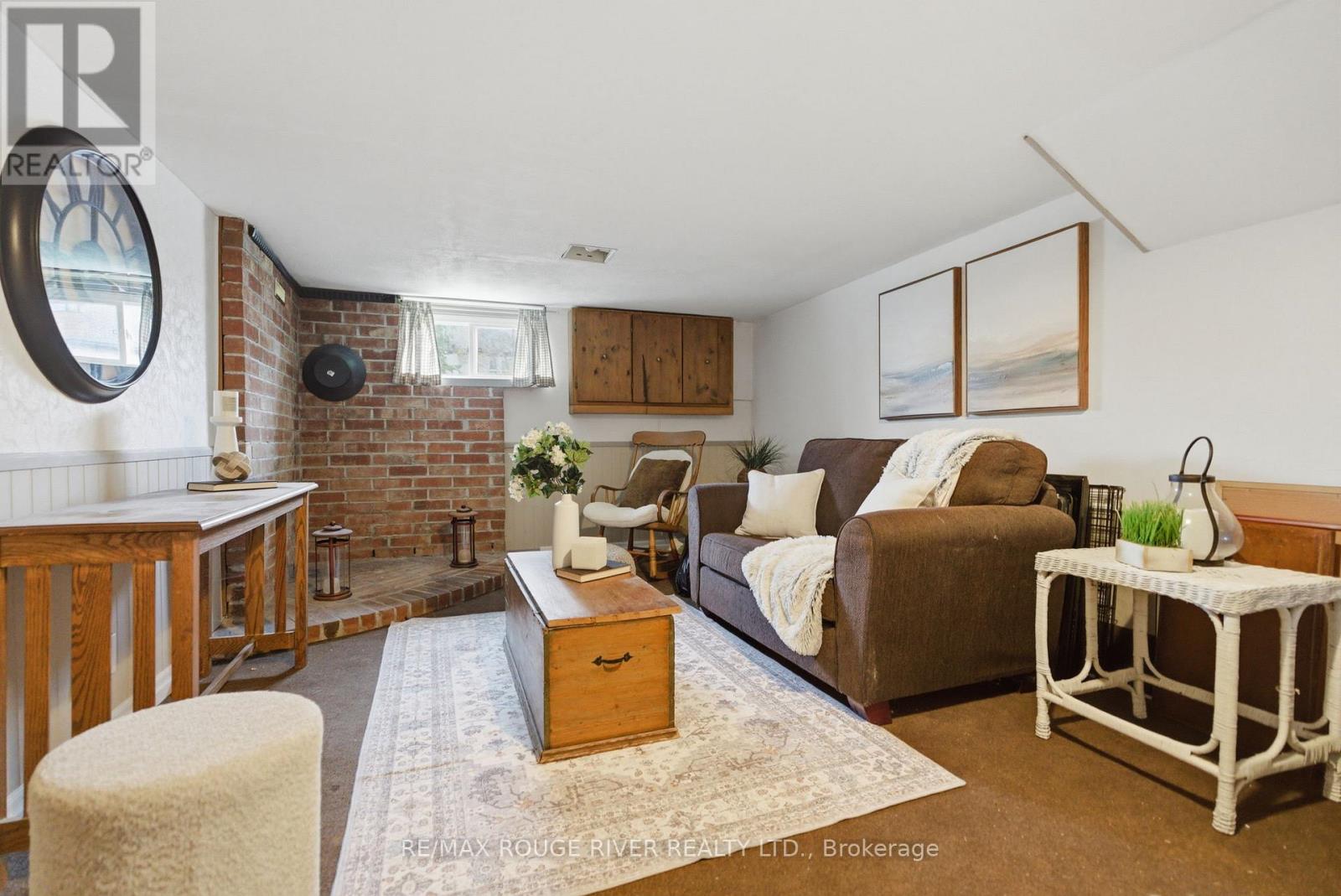 114 MCLAUGHLIN BOULEVARD - 29