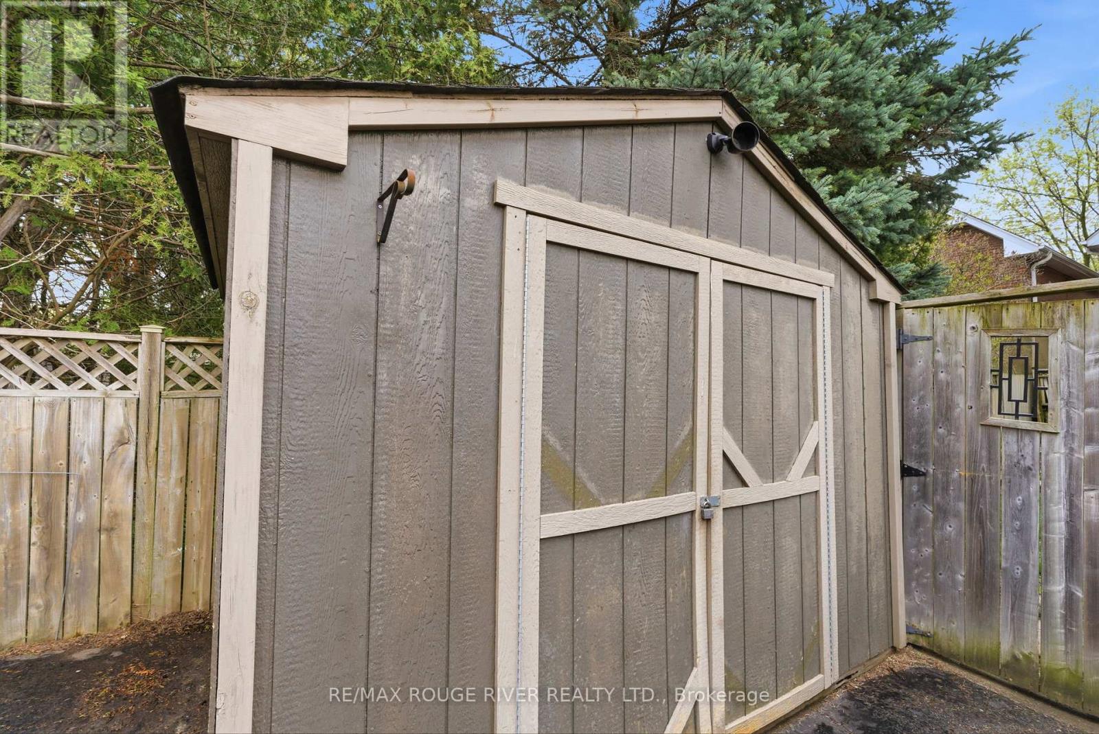114 MCLAUGHLIN BOULEVARD - 43