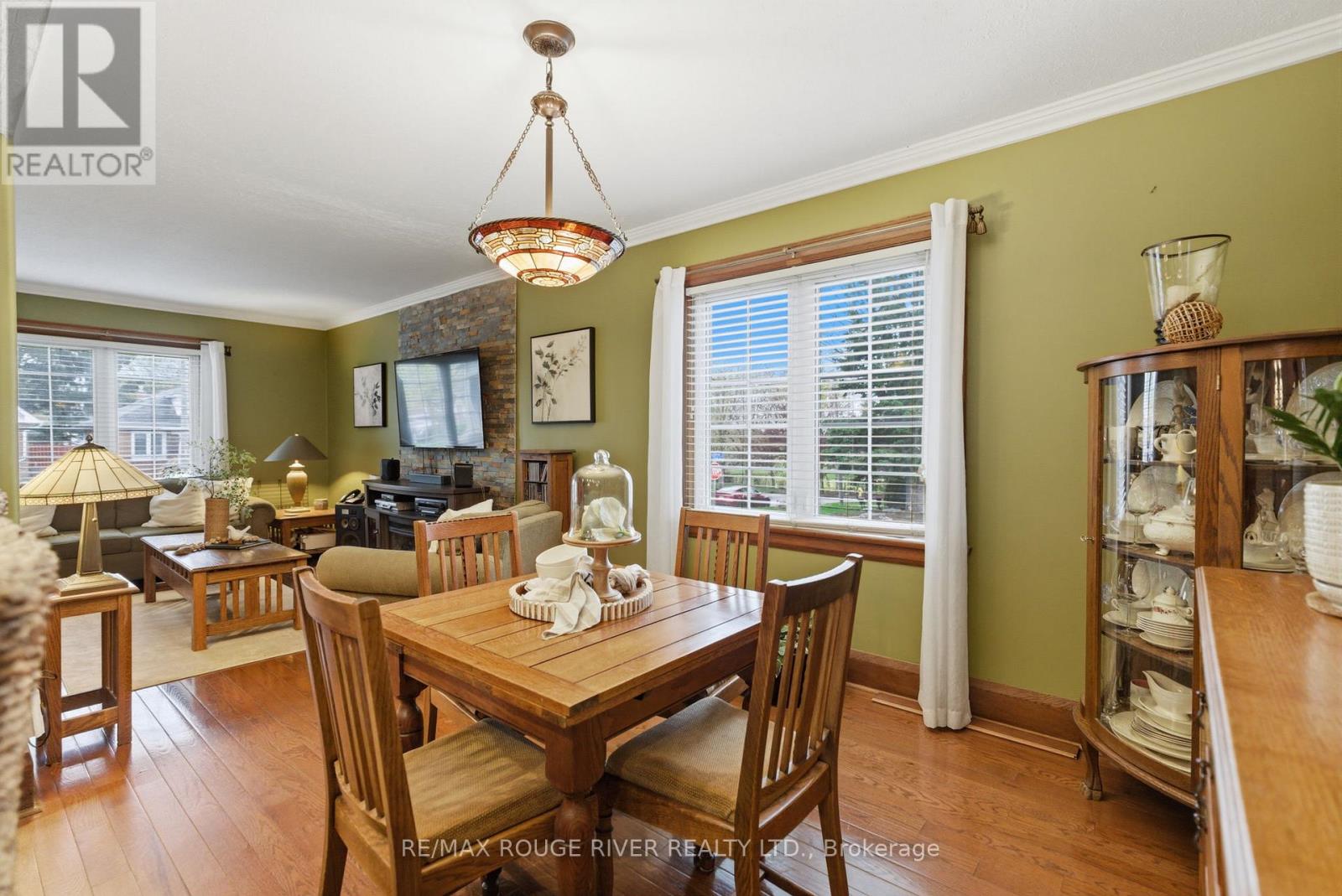 114 MCLAUGHLIN BOULEVARD - 9
