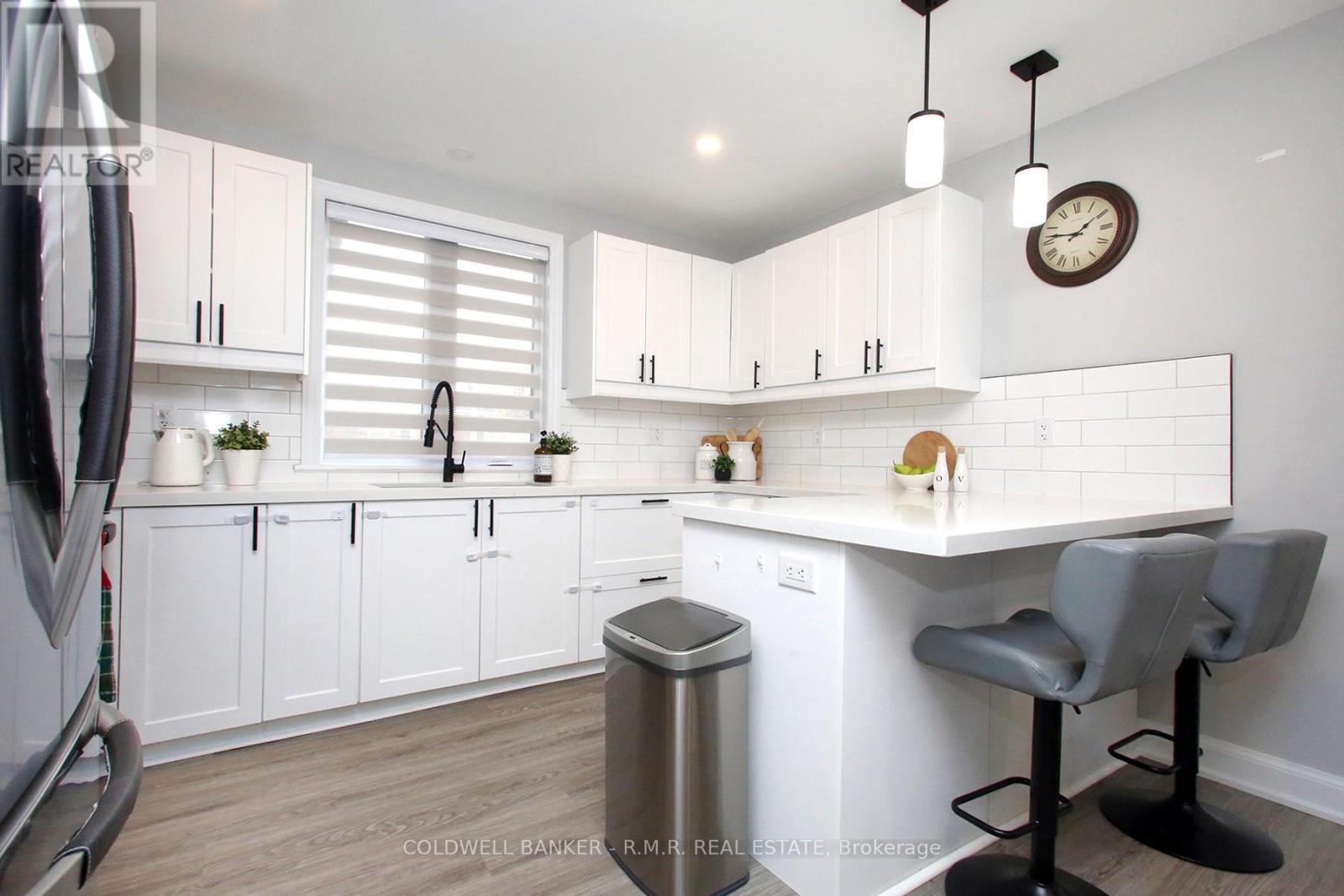 125 JONES AVENUE - 14