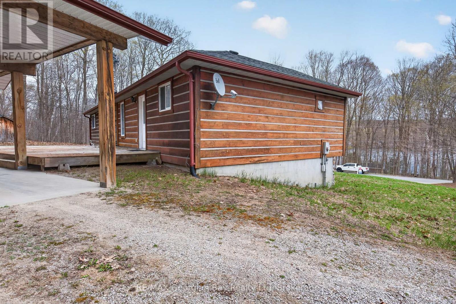 90 FARLAIN LAKE ROAD W - 26