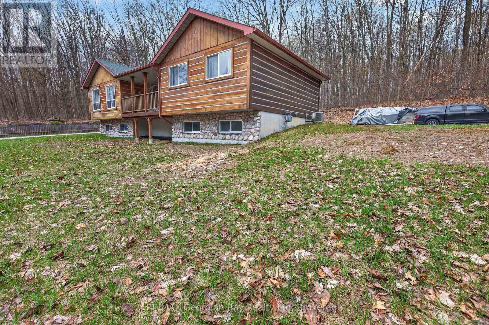 90 FARLAIN LAKE ROAD W - 28
