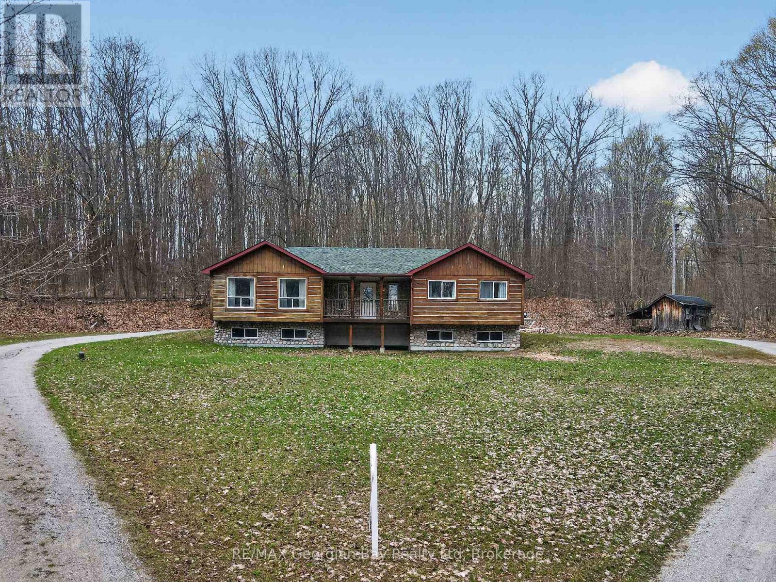 90 FARLAIN LAKE ROAD W - 29