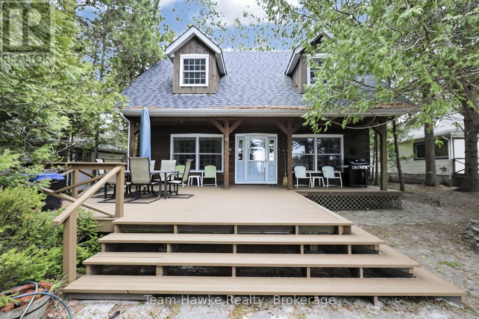 698 TINY BEACHES ROAD S - 1