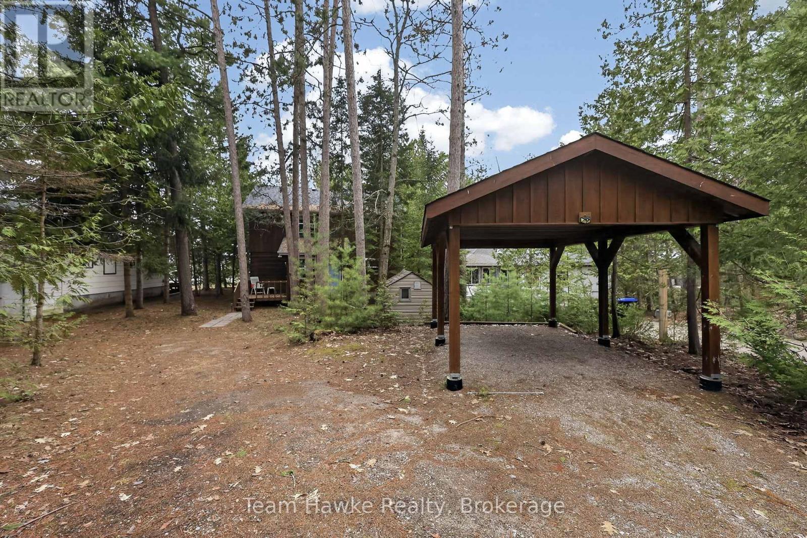 698 TINY BEACHES ROAD S - 4