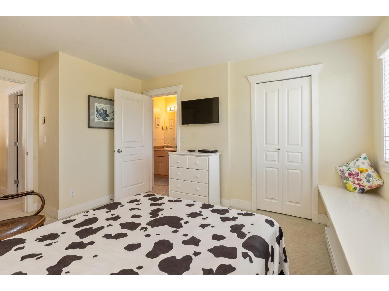 3 Bed, 3 Bath House for Sale in Surrey – 6880 190 STREET, Surrey - Image 30