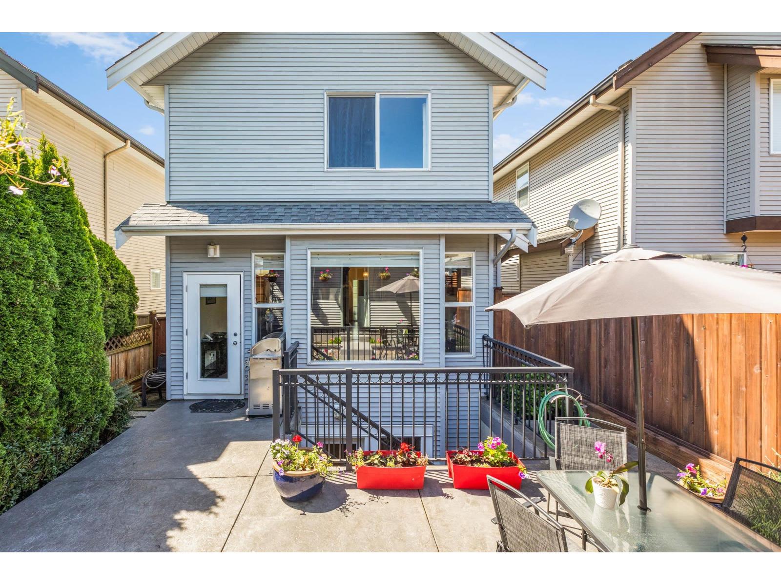 3 Bed, 3 Bath House for Sale in Surrey – 6880 190 STREET, Surrey - Image 11
