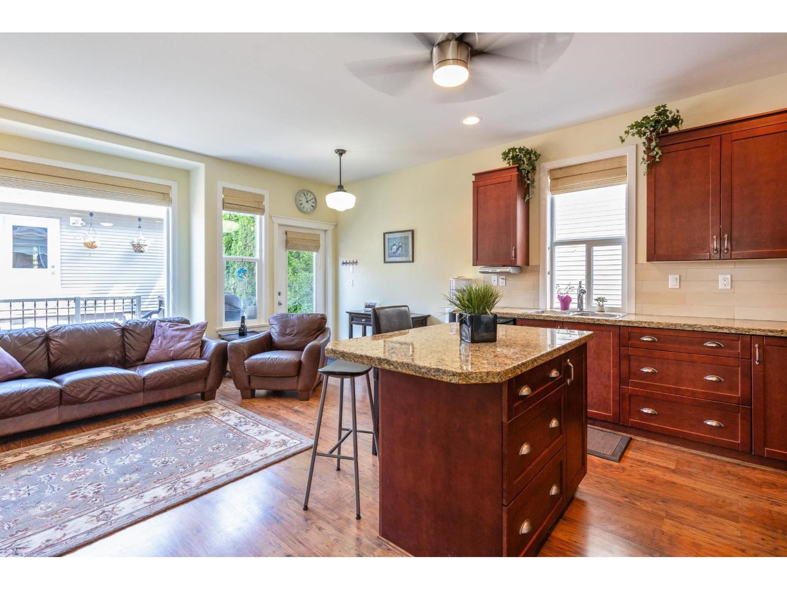 3 Bed, 3 Bath House for Sale in Surrey – 6880 190 STREET, Surrey - Image 29