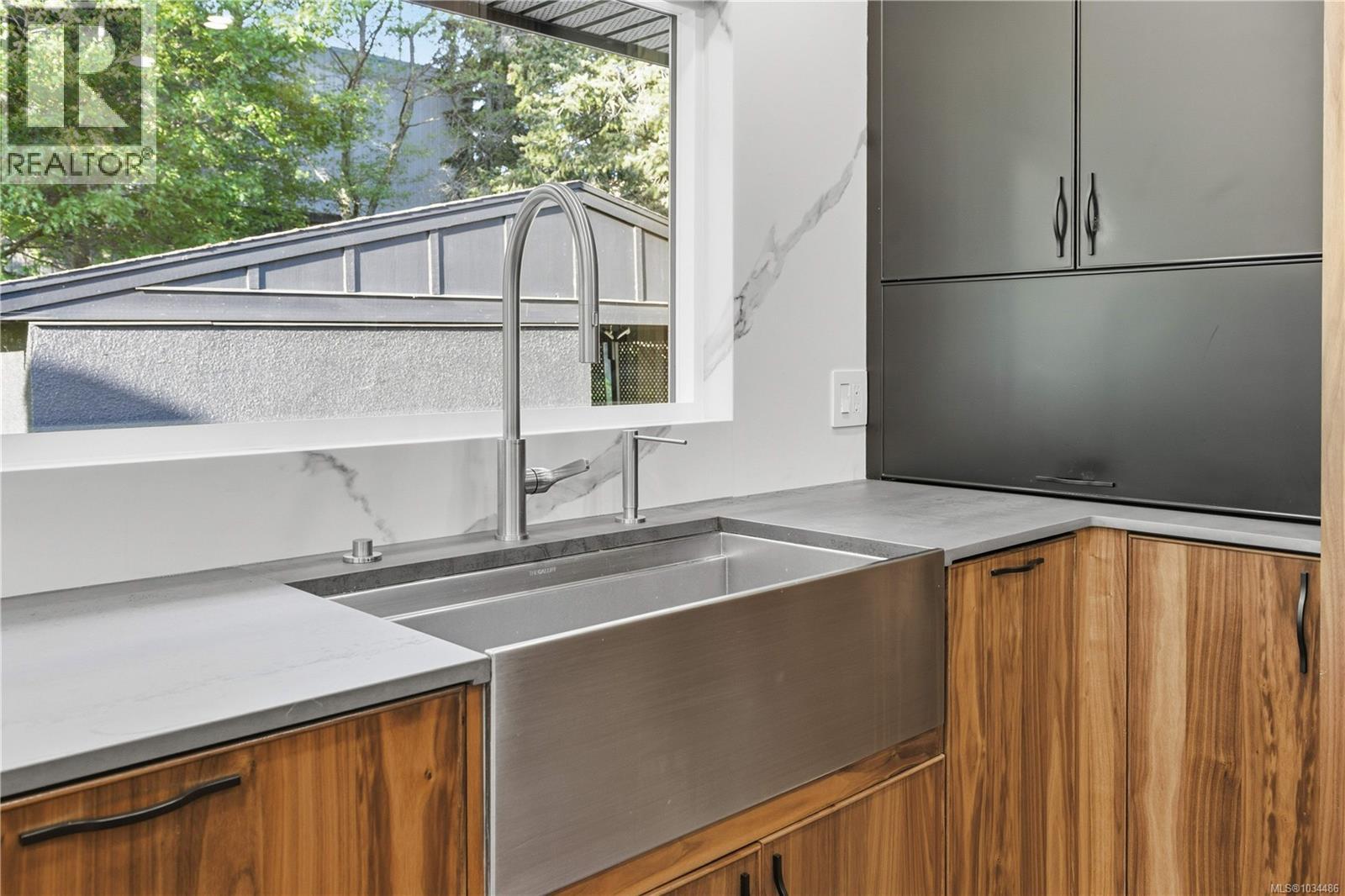 560 kay St - 8