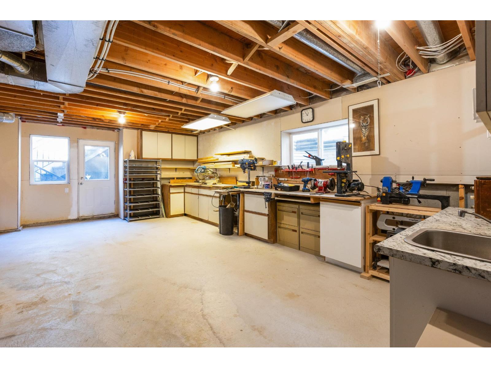 3 Bed, 3 Bath House for Sale in Surrey – 6880 190 STREET, Surrey - Image 7