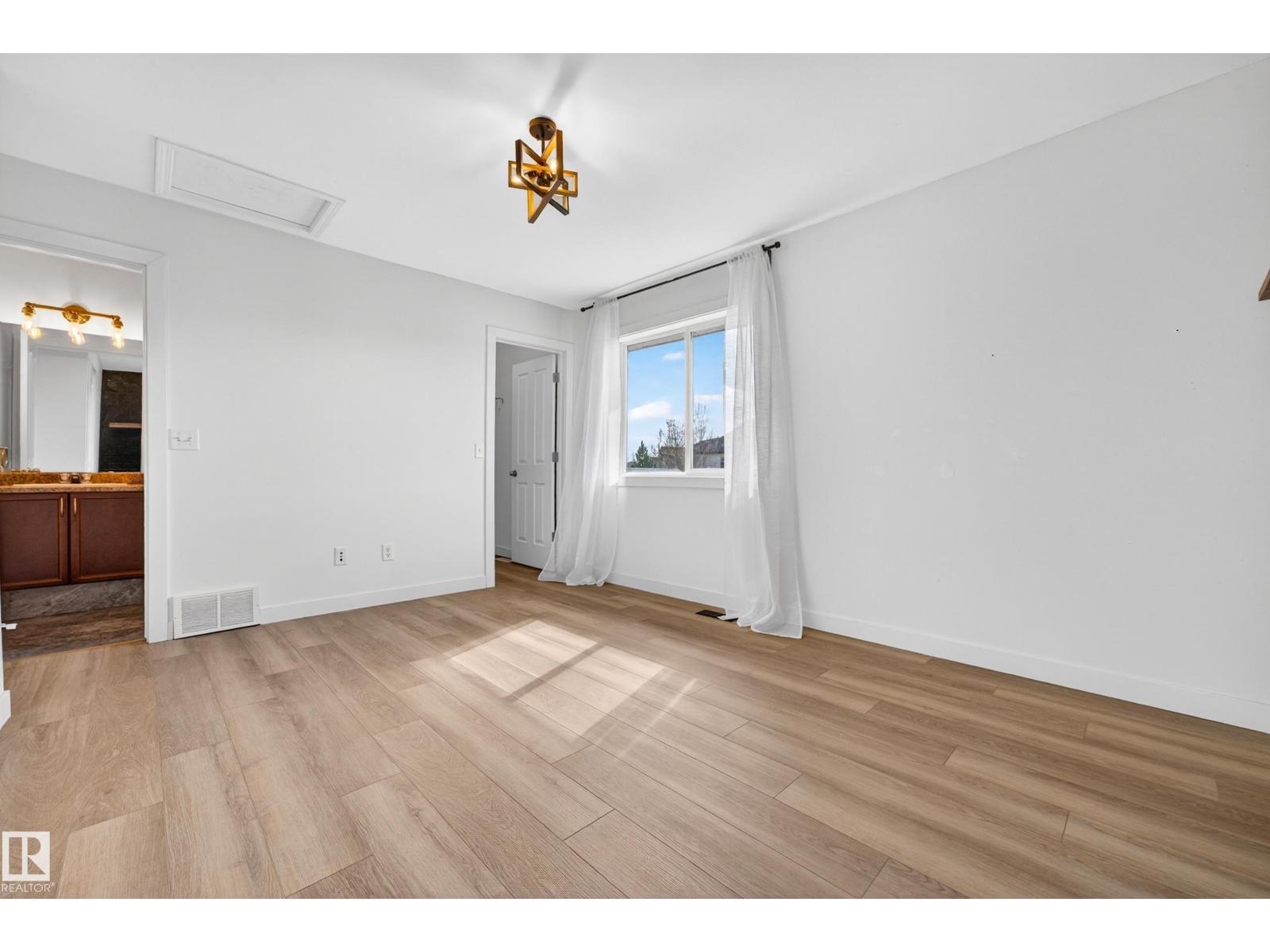 5915 SOUTH TERWILLEGAR BV NW - 31