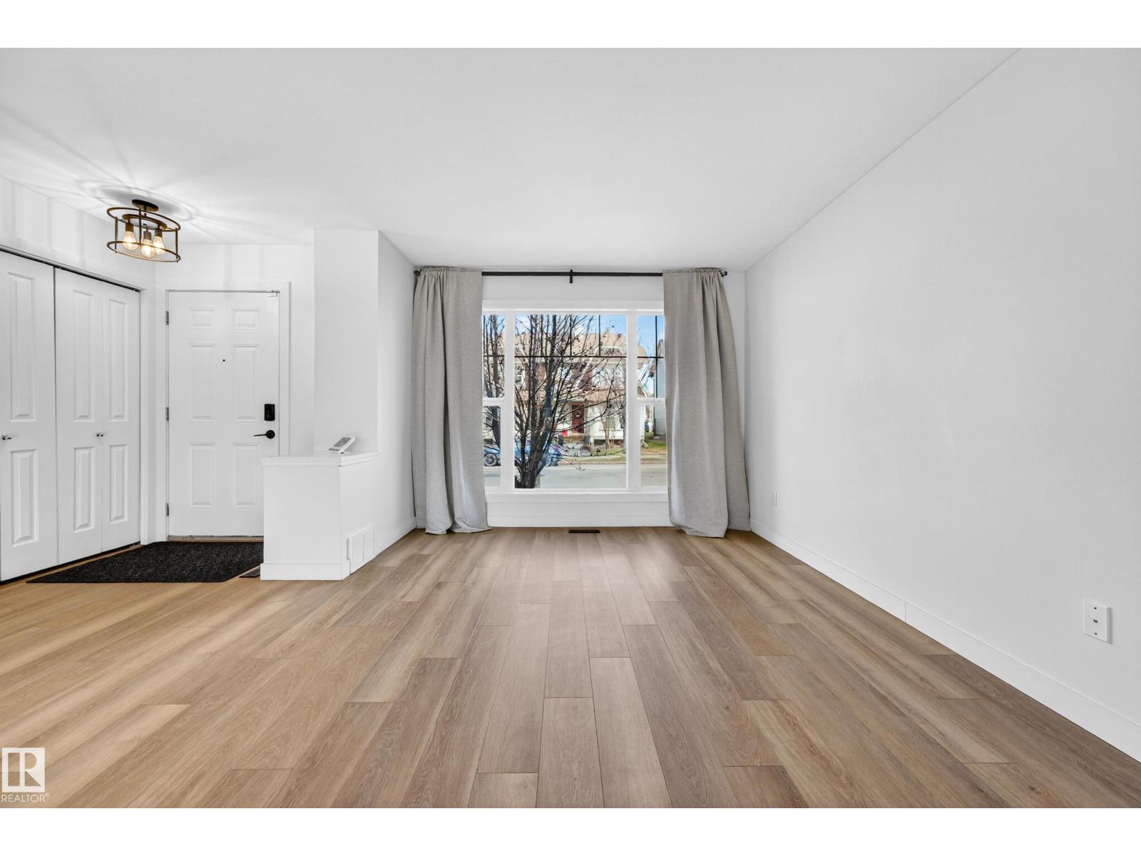 5915 SOUTH TERWILLEGAR BV NW - 8
