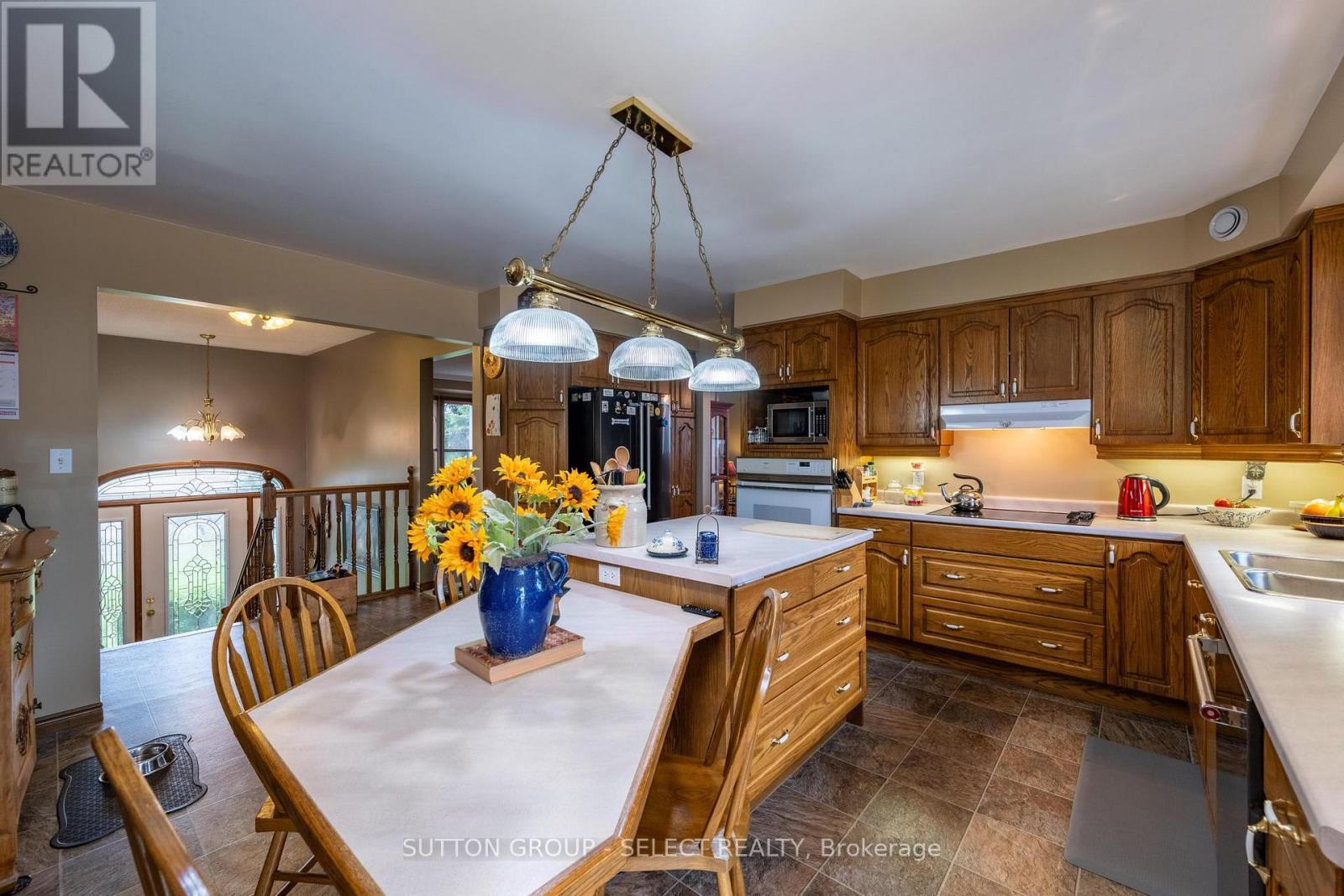 77242 LONDON ROAD - 11