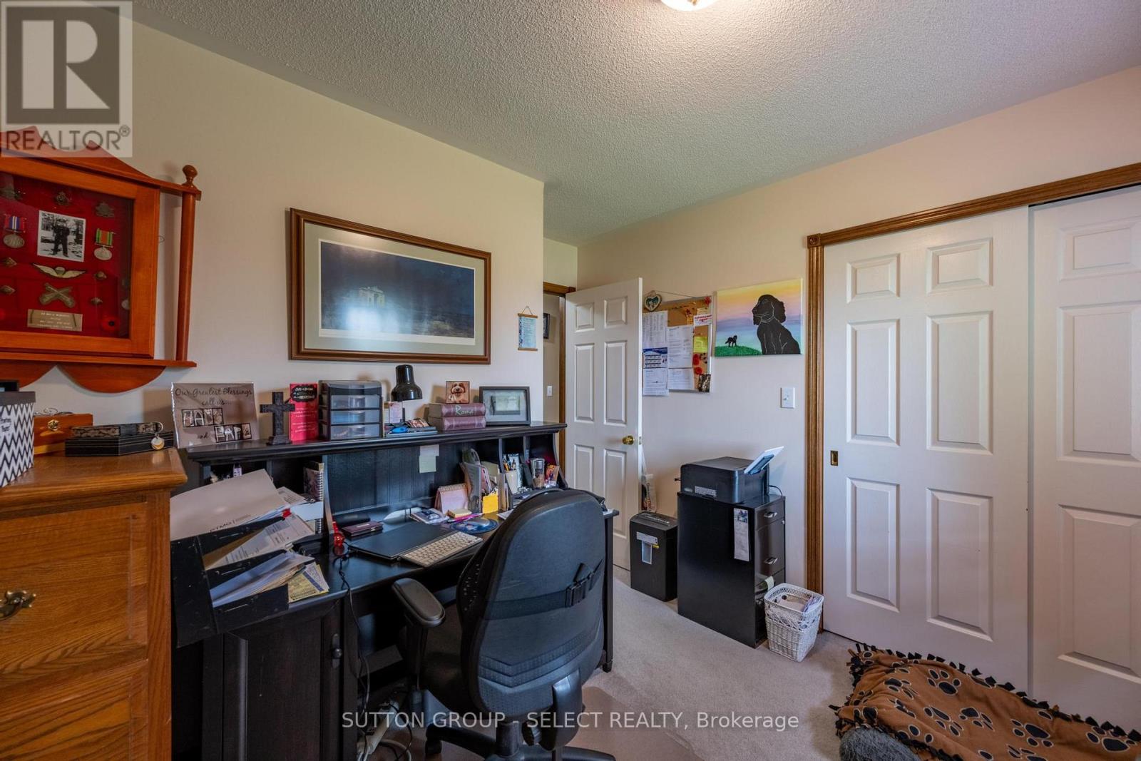 77242 LONDON ROAD - 26
