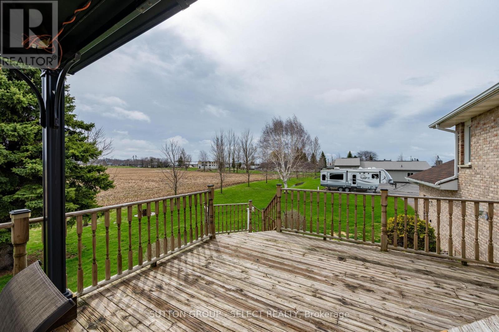 77242 LONDON ROAD - 42