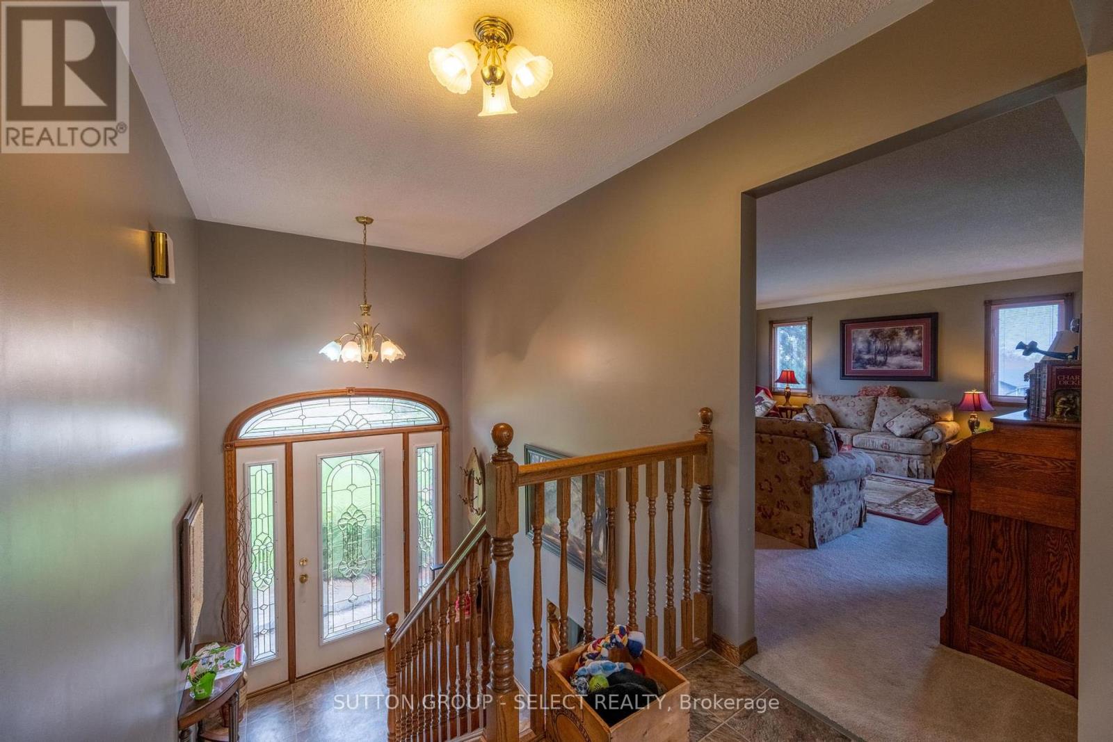 77242 LONDON ROAD - 5