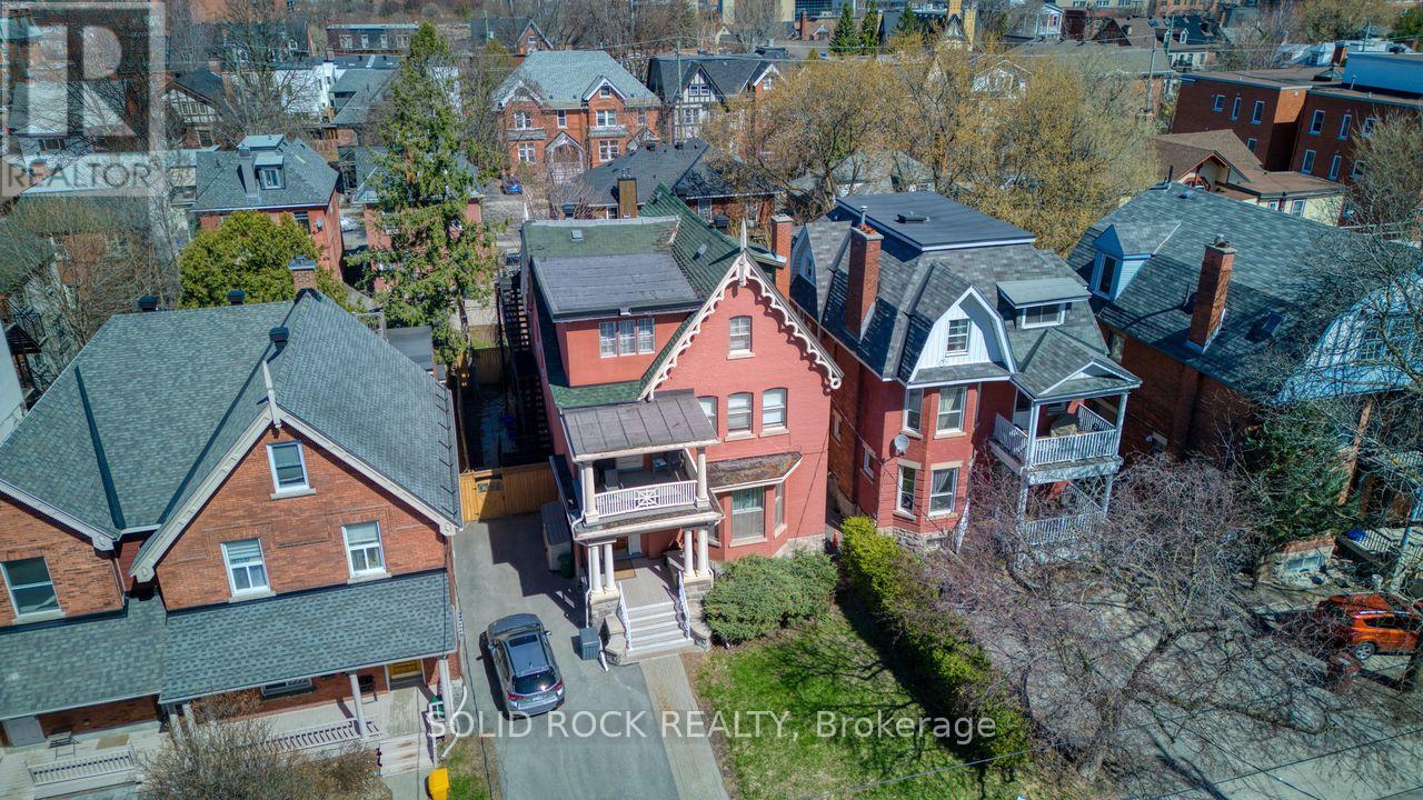 289 WILBROD STREET - 43