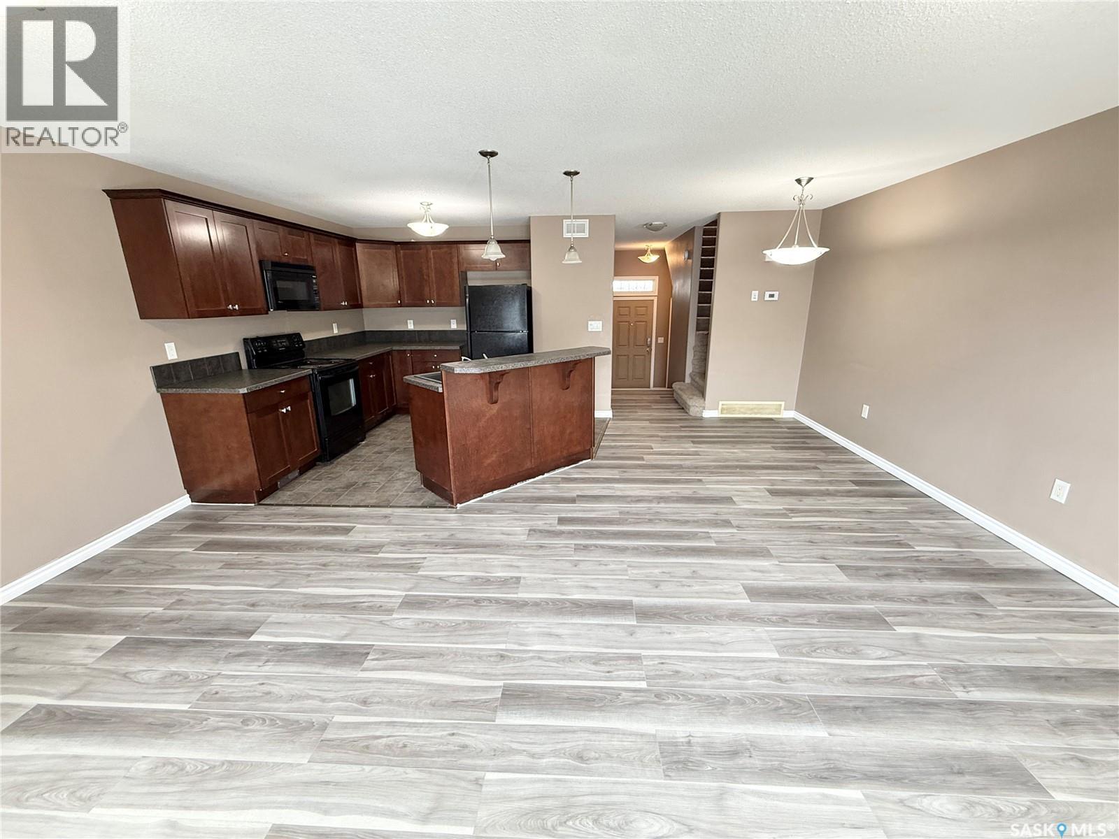 #602 Barber CRESCENT - 11