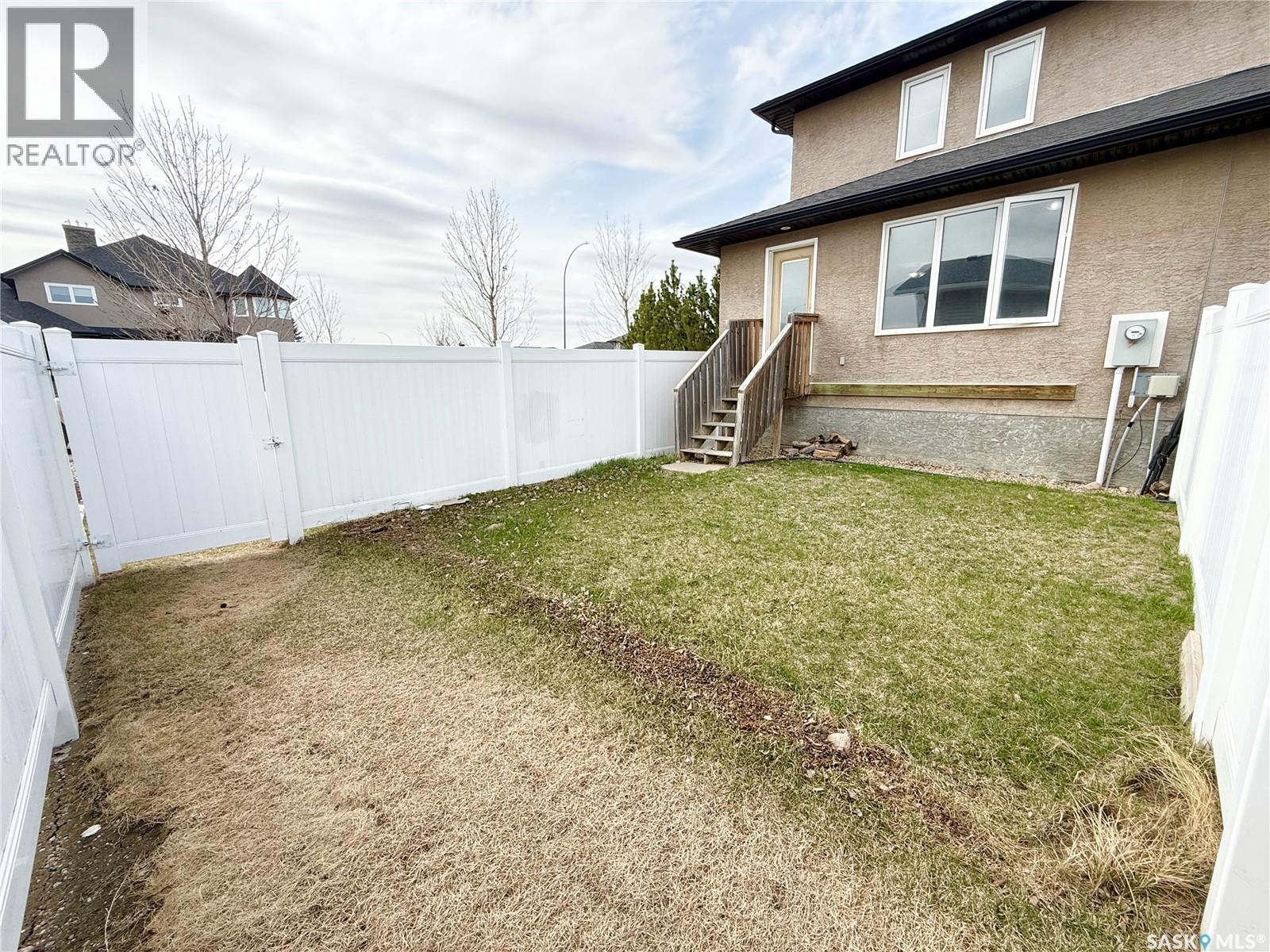 #602 Barber CRESCENT - 12