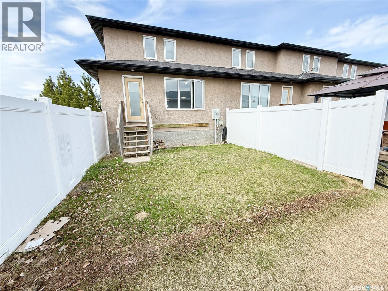 #602 Barber CRESCENT - 13