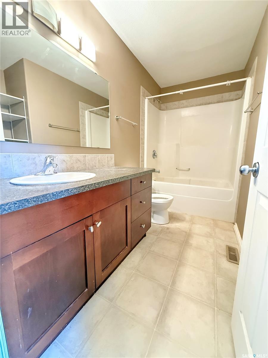 #602 Barber CRESCENT - 17