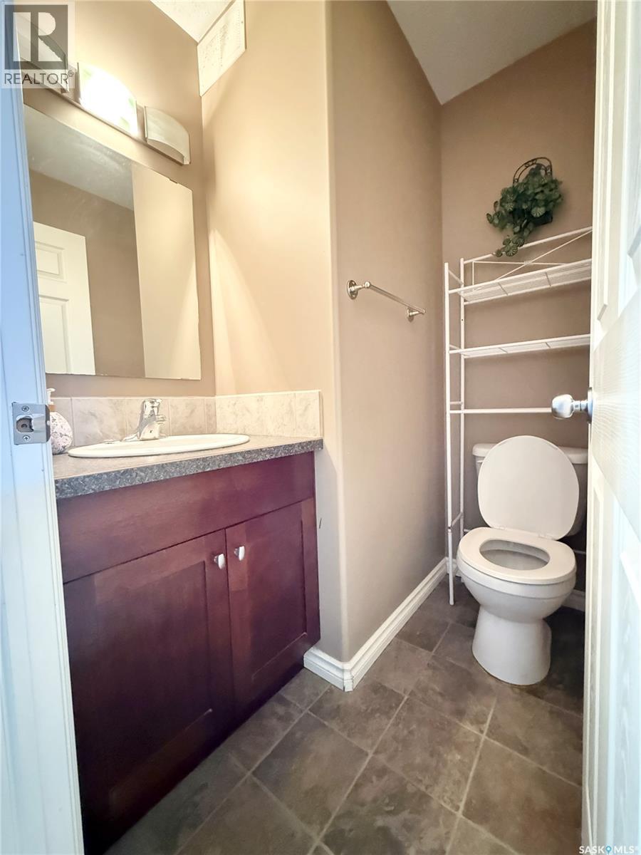 #602 Barber CRESCENT - 5