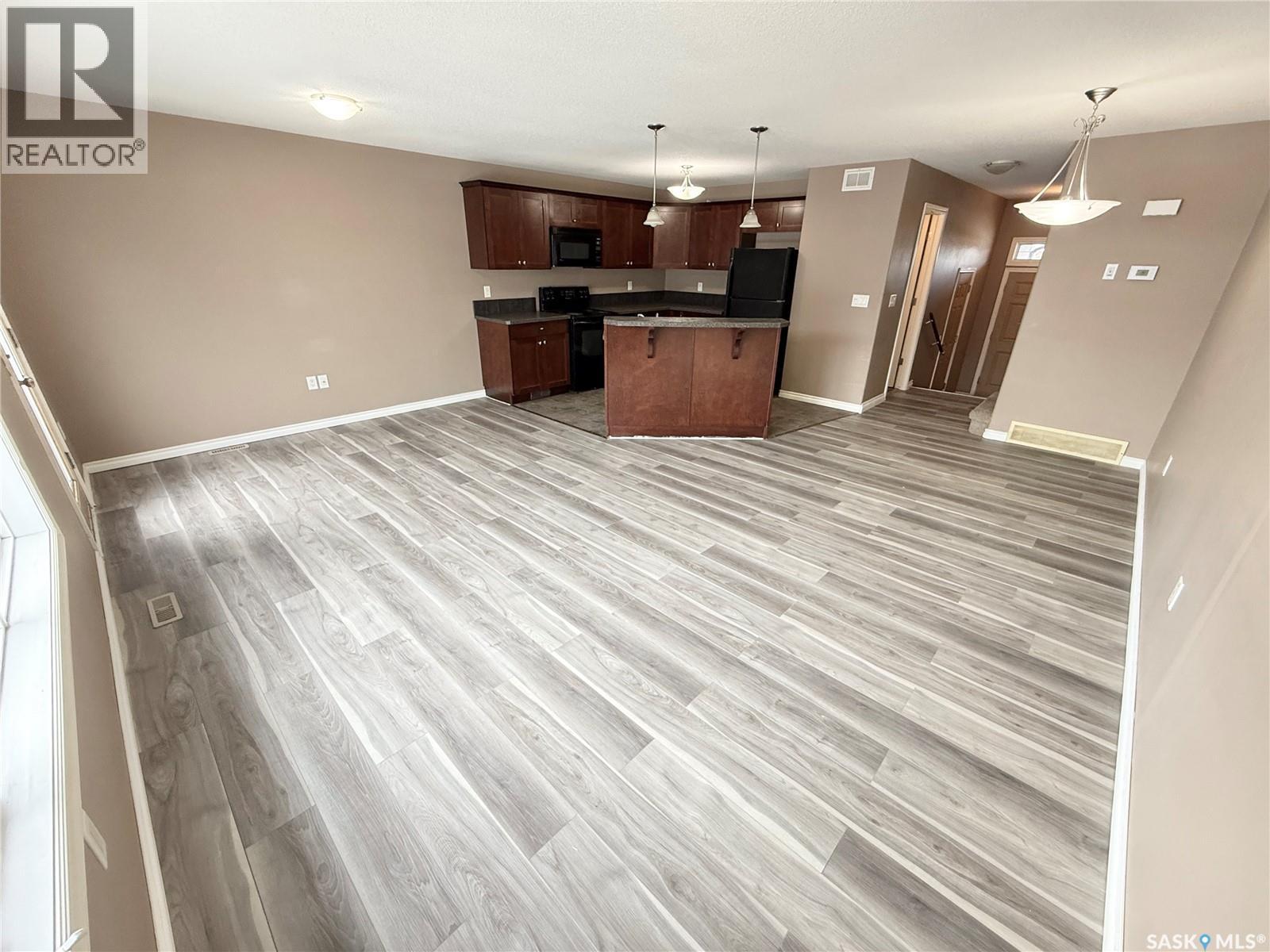 #602 Barber CRESCENT - 7
