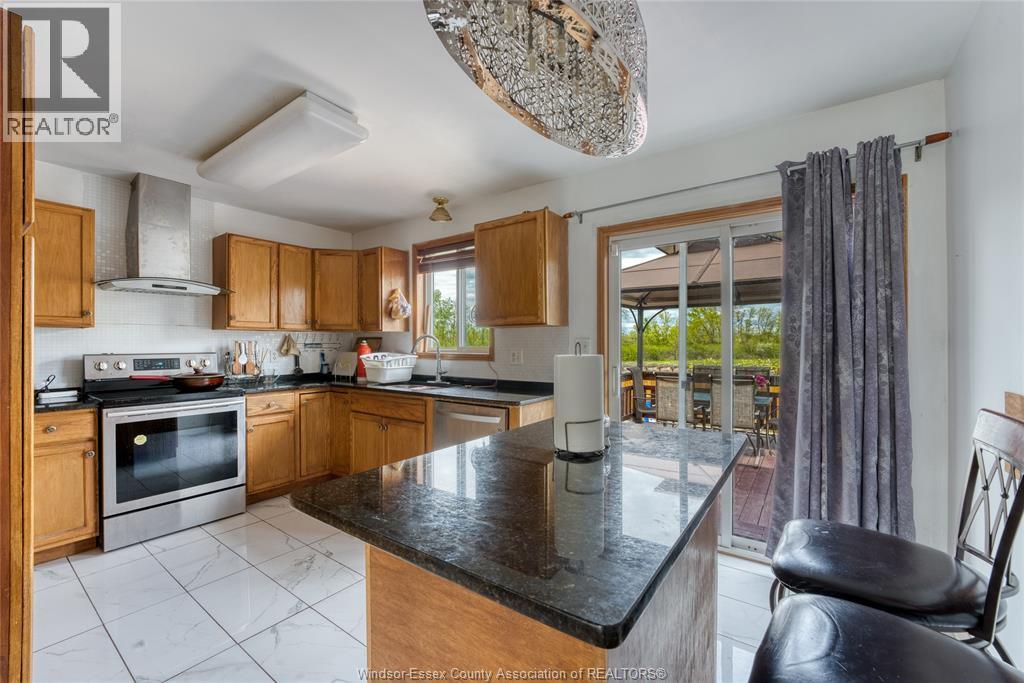 4340 ST. CLAIR AVENUE, LaSalle, Ontario, N9H1G1 — Photo 34