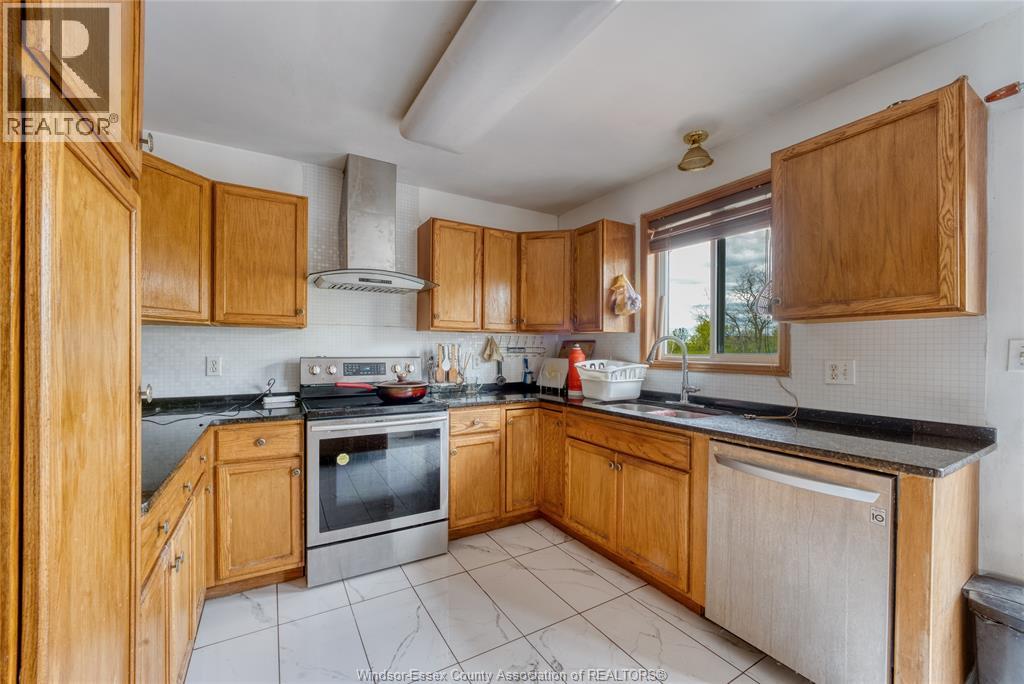 4340 ST. CLAIR AVENUE, LaSalle, Ontario, N9H1G1 — Photo 29