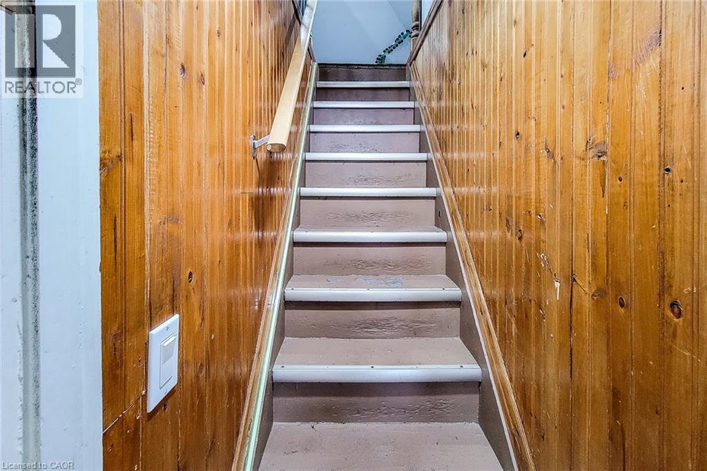 463 WELLINGTON Street N - 24