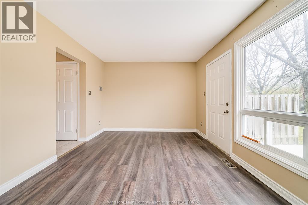 5486 LASSALINE, Windsor, Ontario, N8T1B1 — Photo 7