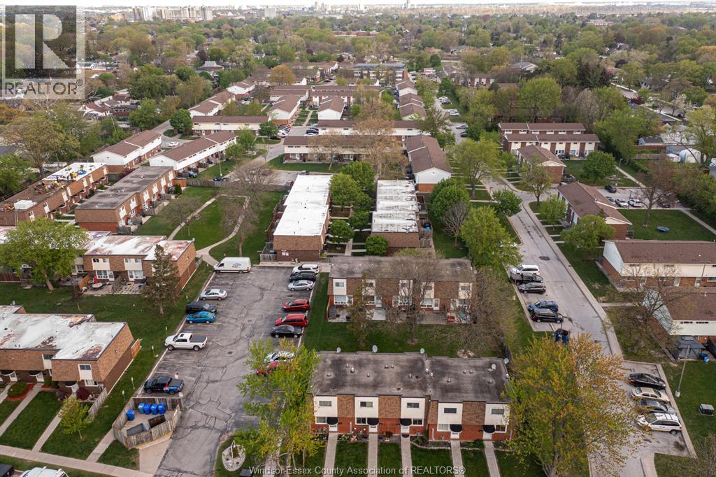 5486 LASSALINE, Windsor, Ontario, N8T1B1 — Photo 34