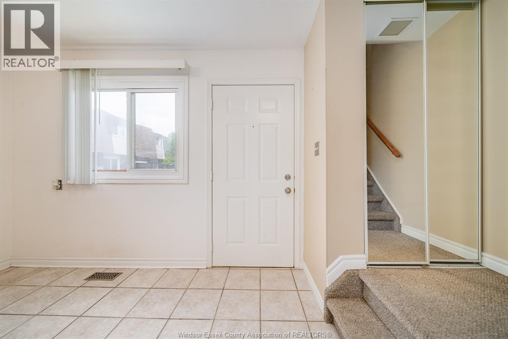 5486 LASSALINE, Windsor, Ontario, N8T1B1 — Photo 16