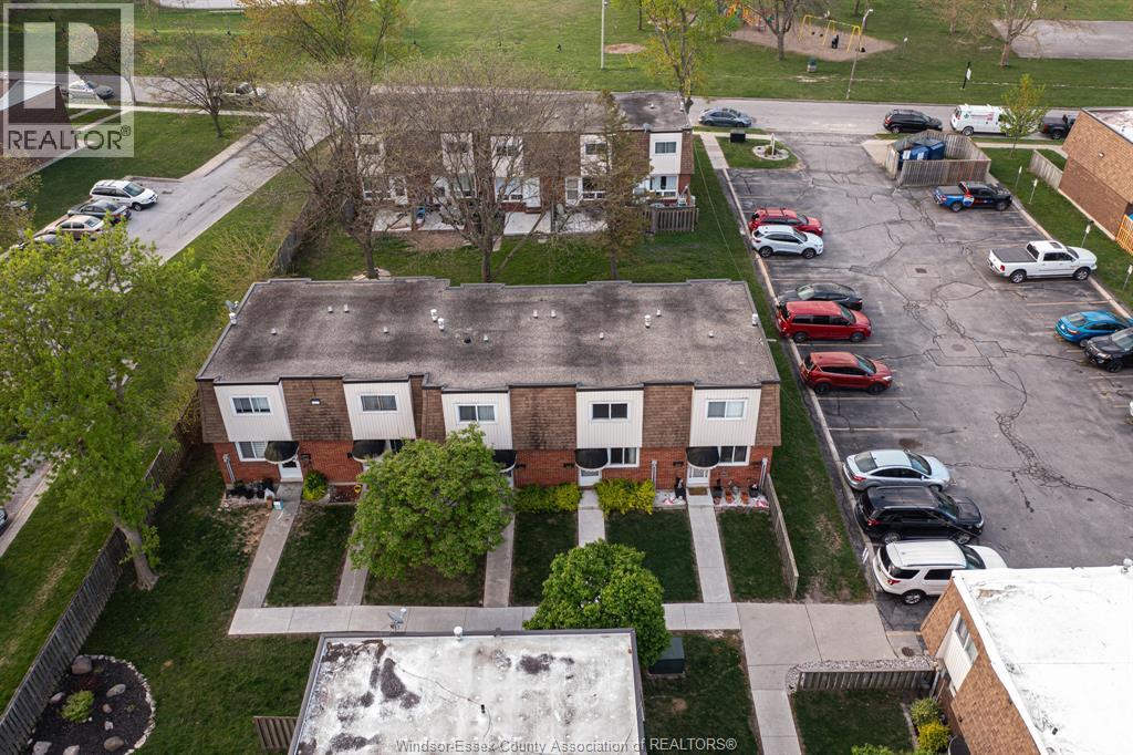5486 LASSALINE, Windsor, Ontario, N8T1B1 — Photo 39